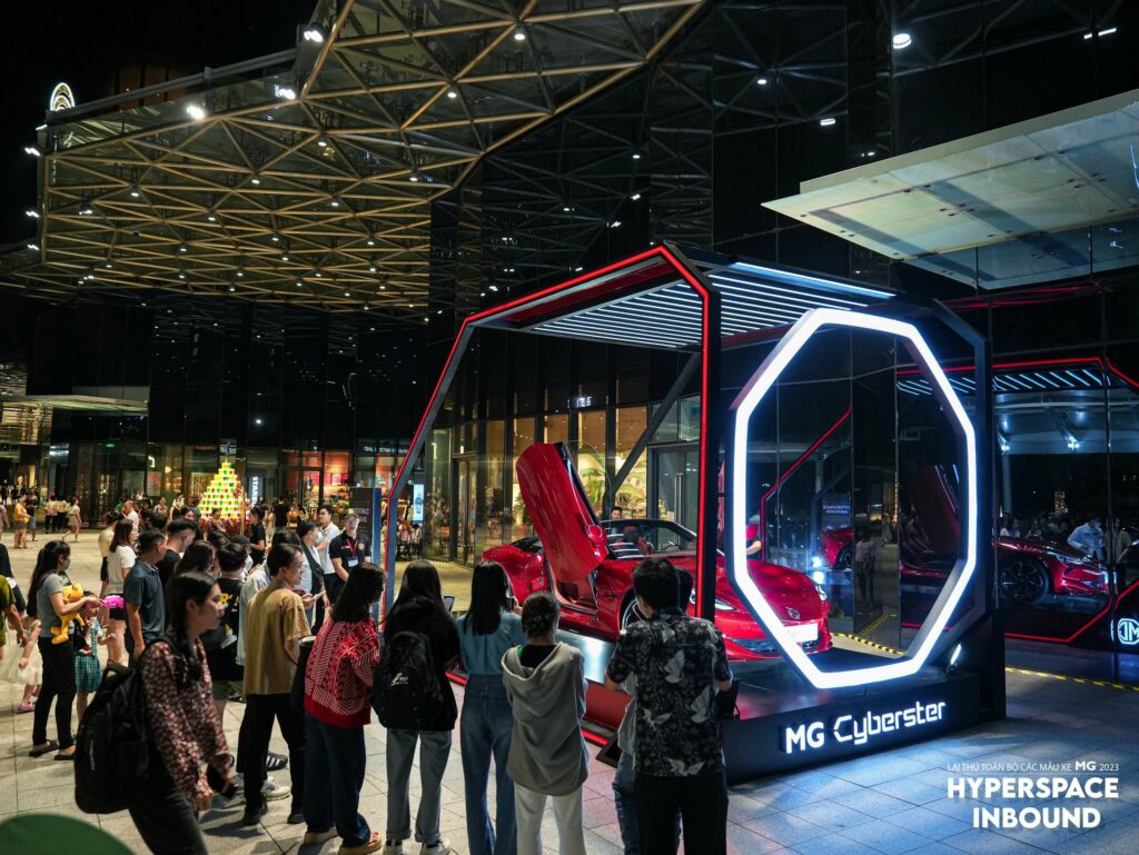 Khám phá siêu xe thể thao điện MG Cyberster tại Thiso Mall & Crescent Mall 55 z4985703051625 3695f5501b4613433fd2e575b2f10ed3 1024x769 1